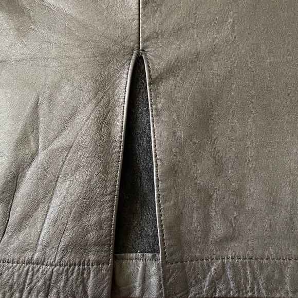 Amati leather skirt size 10 - Picture 3 of 10